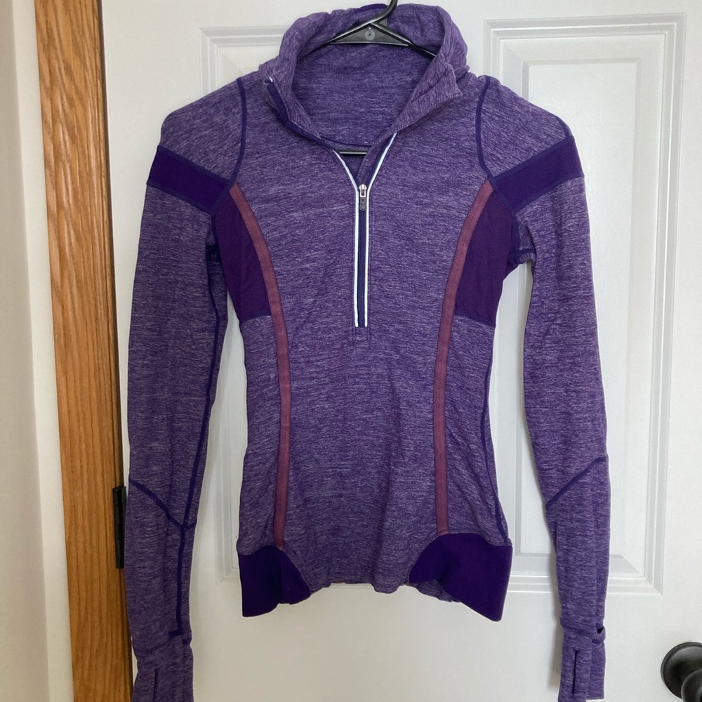 Lululemon Women’s Athletic Top